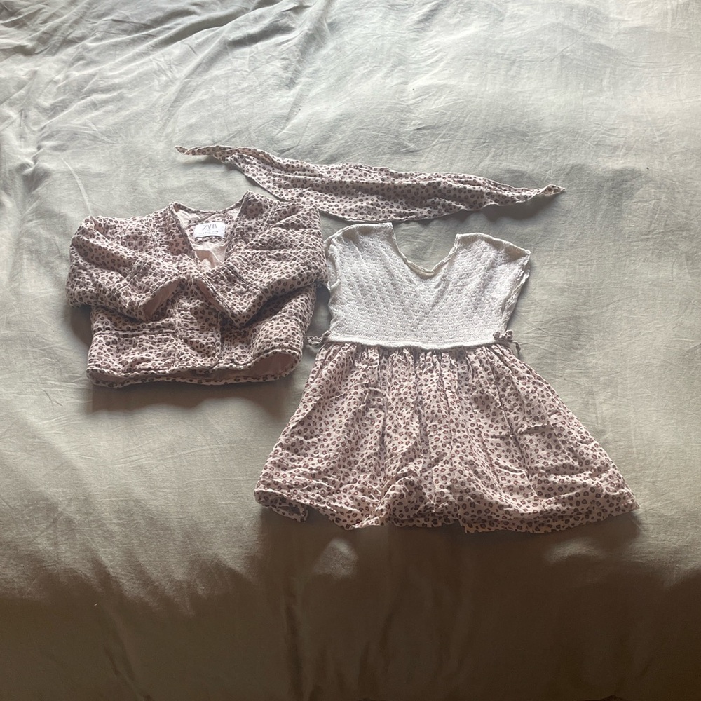 3 piece Zara set. Gently used, only worn a couple of times. Size 4-5